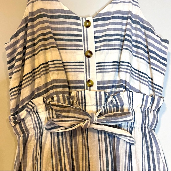 Paperbag Waist Midi Dress - Picture 4 of 5